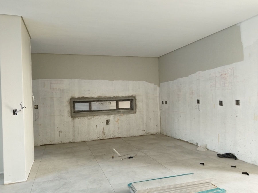  Bedroom Property for Sale in Sandown Western Cape